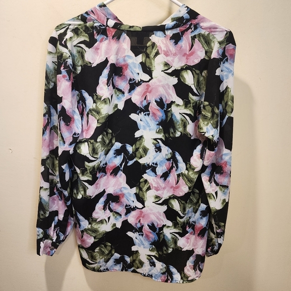 Vince Camuto Womens Floral Long Sleeves V Neck Blouse size S - Picture 8 of 10